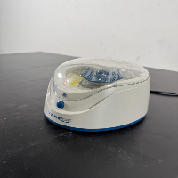 VWR Mini Centrifuge image 1